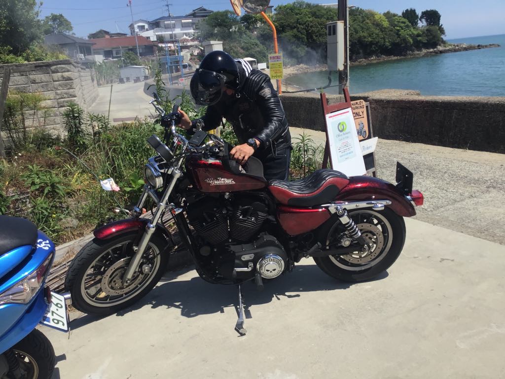 バイク駐輪場